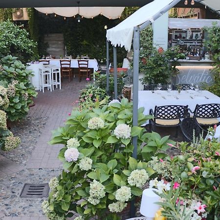Albergo & Ristorante Selvatico 리바나짜노 외부 사진